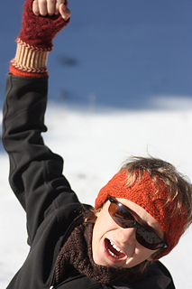 9-headbandandmitts_small2