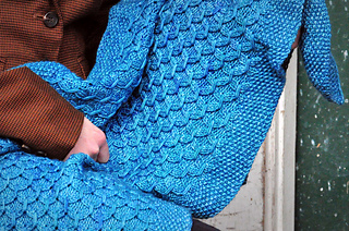 Sm_dublinbay_strollingbabyblanket-3_small2
