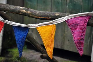 Sm_happyknits_farmstandflags-004_small2