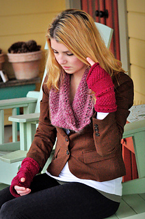 Sm_pearlfiberarts_bayfogcowl-4_small2