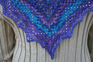 Twinkle_scarf_close_on_v_small2