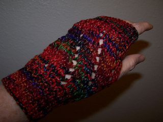 Lazy_lace_mitts__4__small2