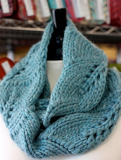 Sea_gem_scarf_small2