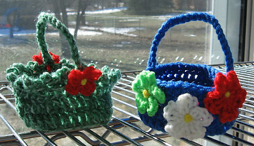 Tiny_baskets_1_medium