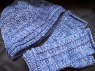 Malabrigo_hat___mitts__medium__small2