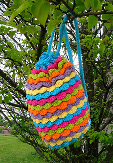 Spring_petals_backpack_03_small2