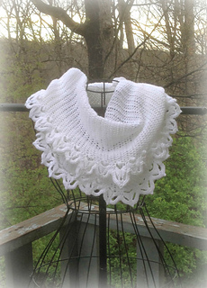 Claire_s_lace_2_small2