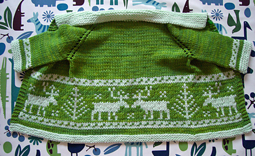 Sweater6_medium