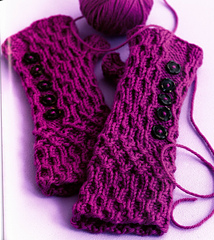 Smocked_mitts_small