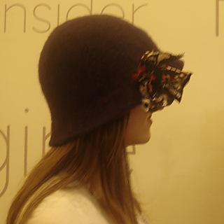 Cloche_side_small2
