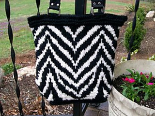 Ravelry: Zingy Zebra Purse pattern by Svetlana Avrakh
