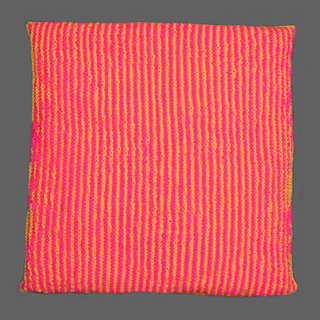 Marilyn_cushion_front_square_small2