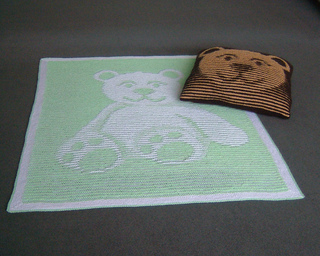 Bear___cushion_800_small2