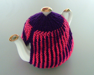 Pink_tea_cosy_800_small2