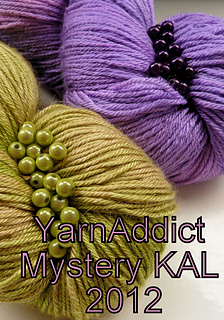 Yarnaddict_mystery_kal_2012_rav_notebook_small2