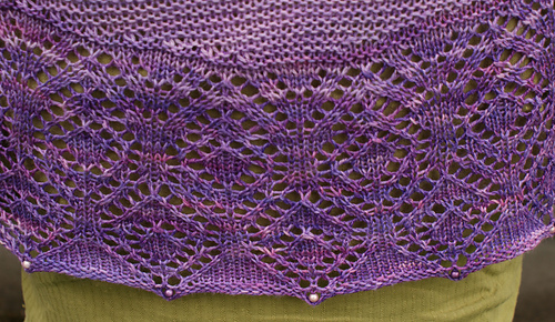 Large_shawl_close_up_hem_medium