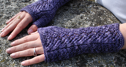 Fame_mitts_3_medium