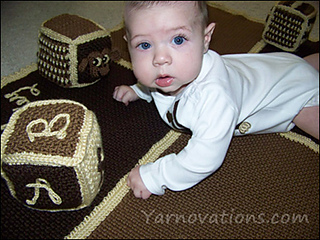 Lincoln-on-blanket-with-blocks_small2