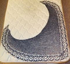 Jo_s-shawlette-blocked_small