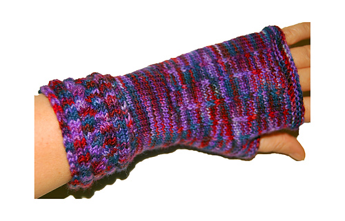 Fingerlessglovebraid_medium