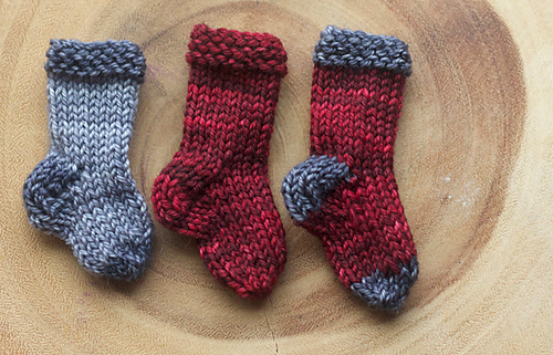 Gwn-littlesocks-04_medium