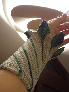 Leftie11_small2