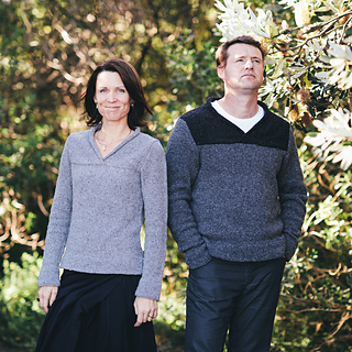 Sankai_man_and_woman_small2