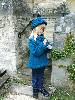Beth_honeycomb_sweater_beth_looking_down_side_shot_small2