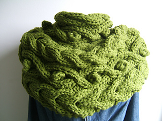 Forest_cowl_effect_neckwarmer_small2