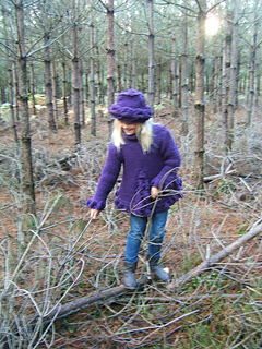 Beth_blueberry_sweate_front_standing_on_branch_small2