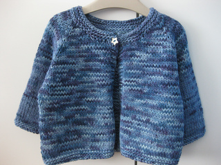 Cute_as_one_button_001_small2