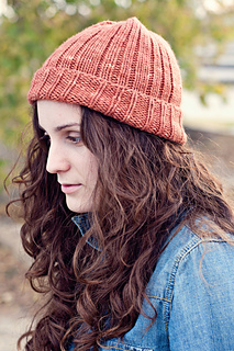 Laura_hat_small2