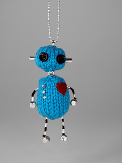 Robot_charm_web_small2