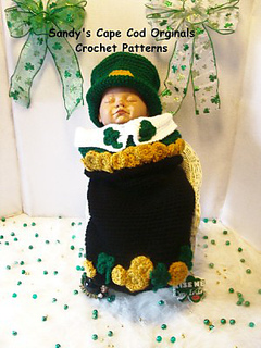 353_leprechan_in_pot_of_gold_2_small2