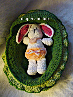 534_diaper_and_bib_small2