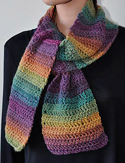Moplus-scarf-croc-equinox_small2