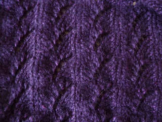 Purplevine_shrug_lace_small2