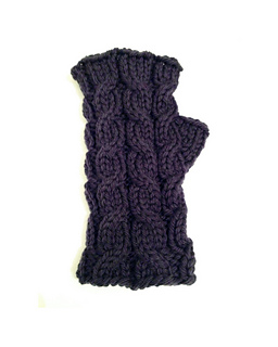 3_hour_cabled_mitts_pic2_small2
