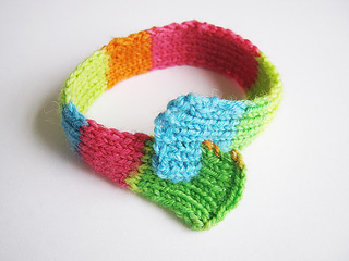 Neon_20looped_20bracelet_2004_small2