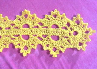 Royal-scarf-closeup_small2