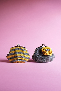 Crochet_purse_item_small2