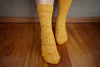 Gingko_socks_pattern_1_small2