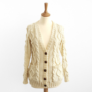 Cable_aran_cardigan_front_small2