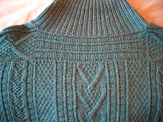 Mossy_vine_back_neck_small2