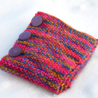 Folded_on_snow_small2
