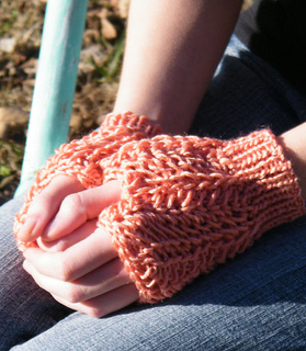 Lucia_mitts4_small2