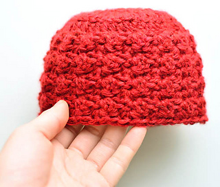 Ravelry: Blanket Stitch Baby Hat pattern by Rachel Choi
