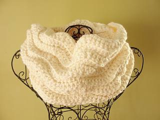 Cream_cowl_small2