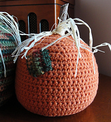 Threepumpkins_one_small
