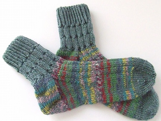 Womens_free_socks_small2